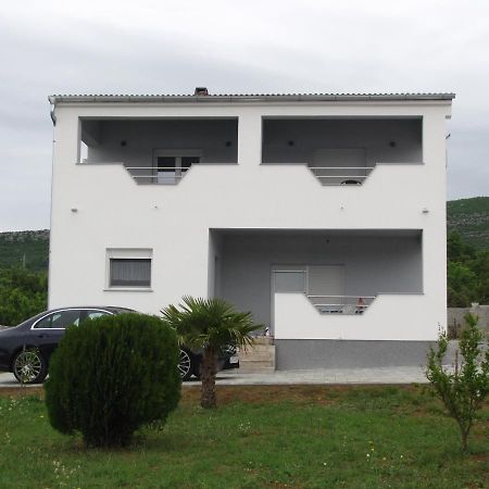 Apartmani Rudi Anić Zewnętrze zdjęcie