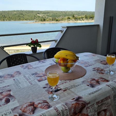 Apartmani Rudi Anić Zewnętrze zdjęcie